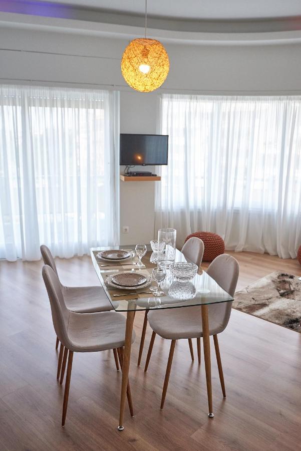 The El Greco Spirit Meets The Athenian Luxury Apt1 Экстерьер фото