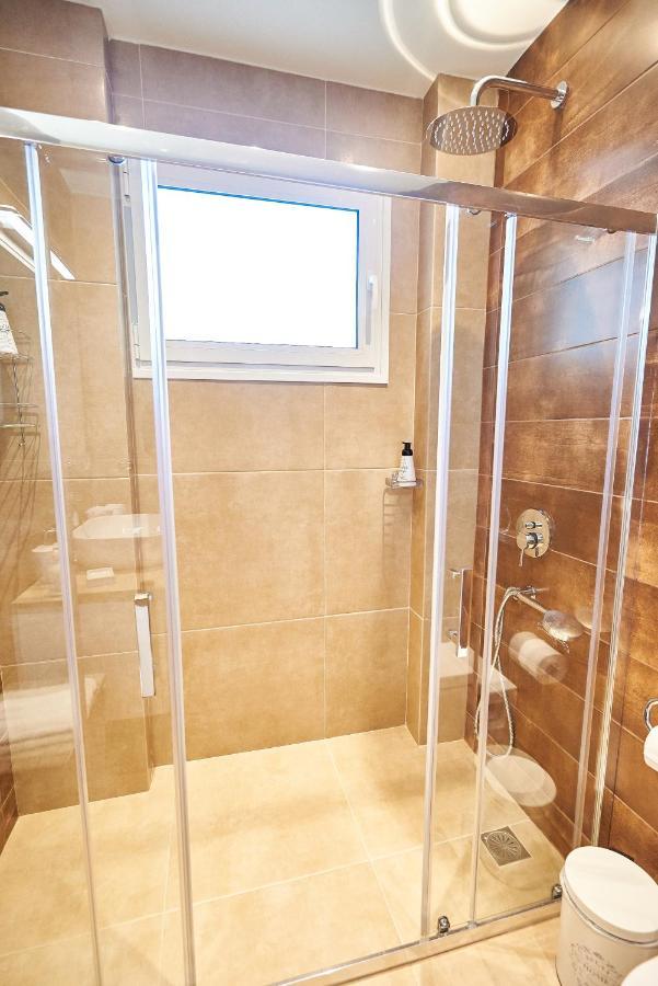 The El Greco Spirit Meets The Athenian Luxury Apt1 Экстерьер фото