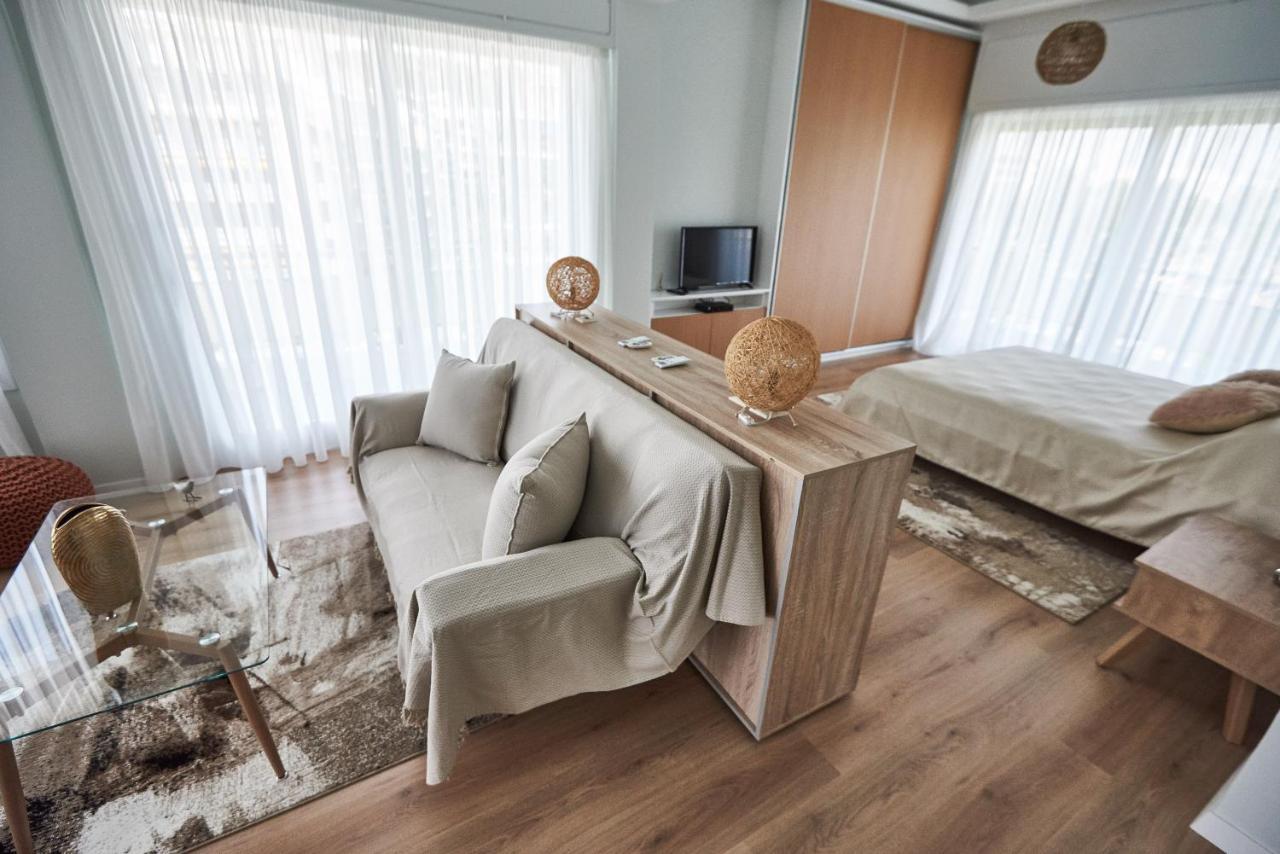 The El Greco Spirit Meets The Athenian Luxury Apt1 Экстерьер фото